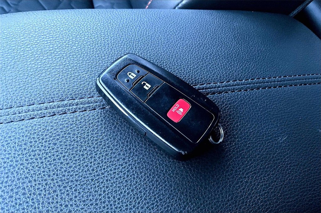 Used 2024 Toyota RAV4 Adventure image 11