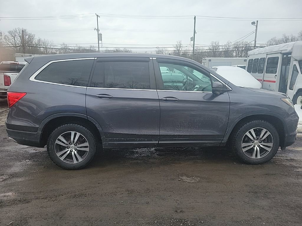Used 2018 Honda Pilot EX image 11