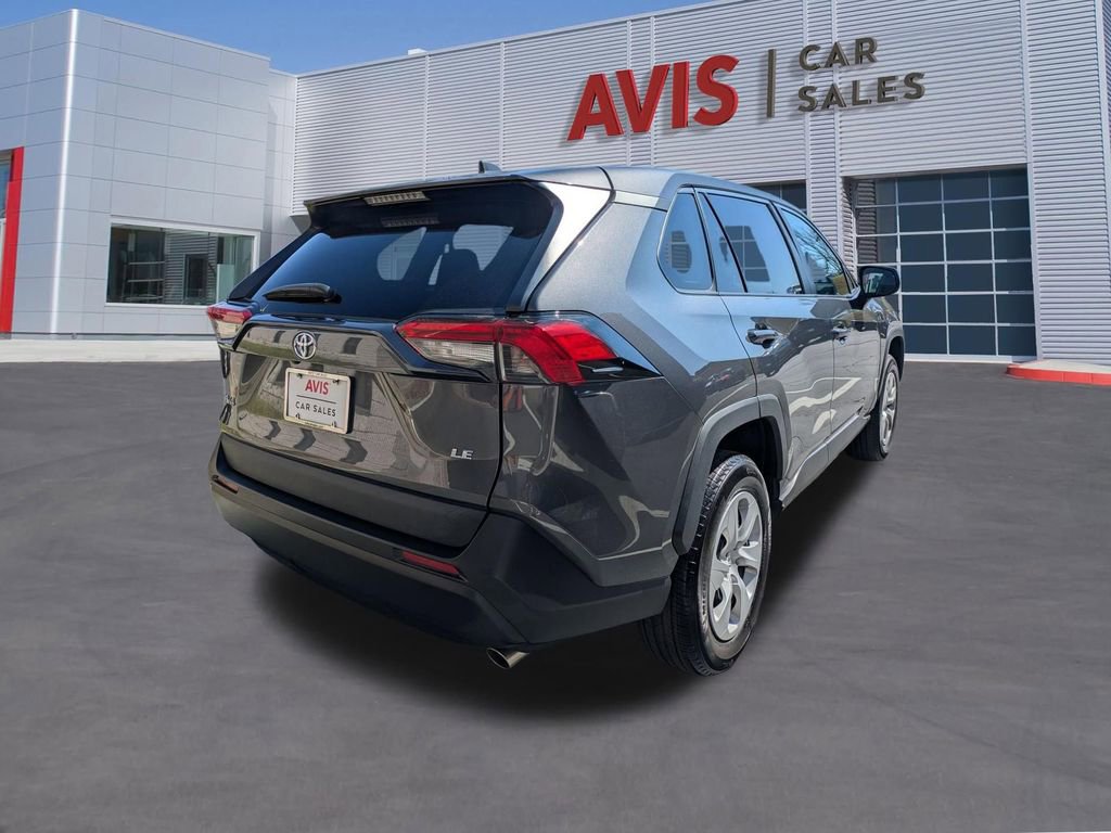 Used 2024 Toyota RAV4 LE image 39