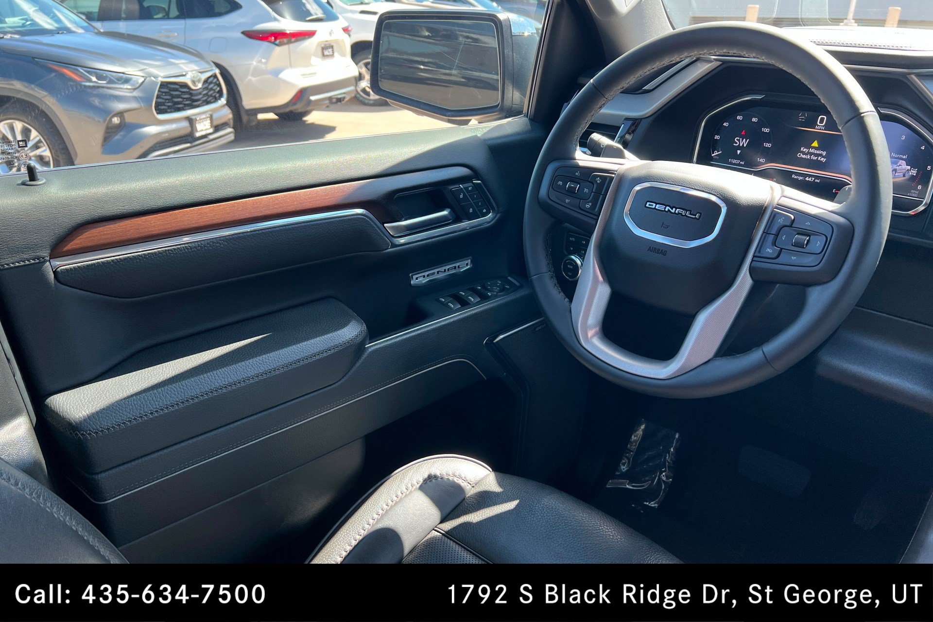 Used 2025 GMC Sierra 1500 Denali w/ Denali Reserve Package AWD/4WD image 11