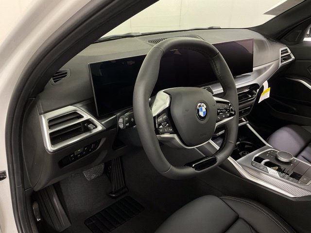 Certified 2025 BMW 330i xDrive Sedan w/ Convenience Package AWD/4WD image 18