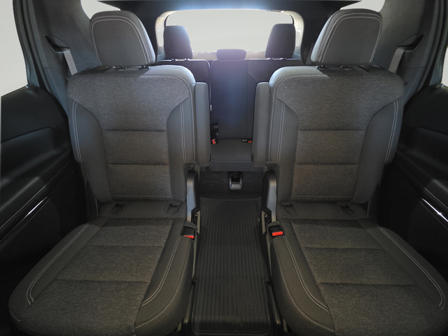 New 2026 Chevrolet Traverse LT w/ Midnight/Sport Edition AWD/4WD image 26