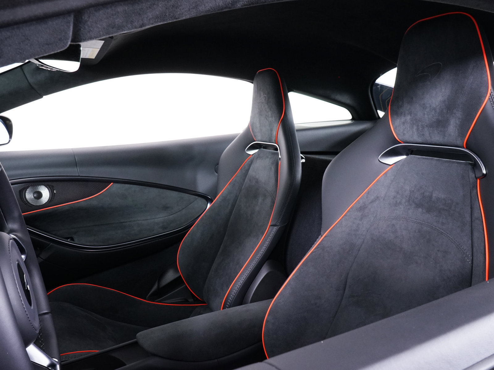 New 2026 McLaren Artura RWD image 23