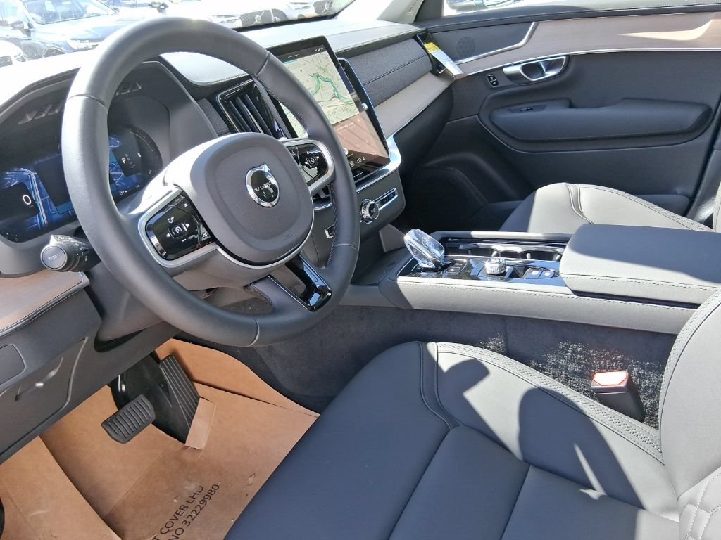 New 2026 Volvo XC90 B5 Core w/ Protection Package AWD/4WD image 10