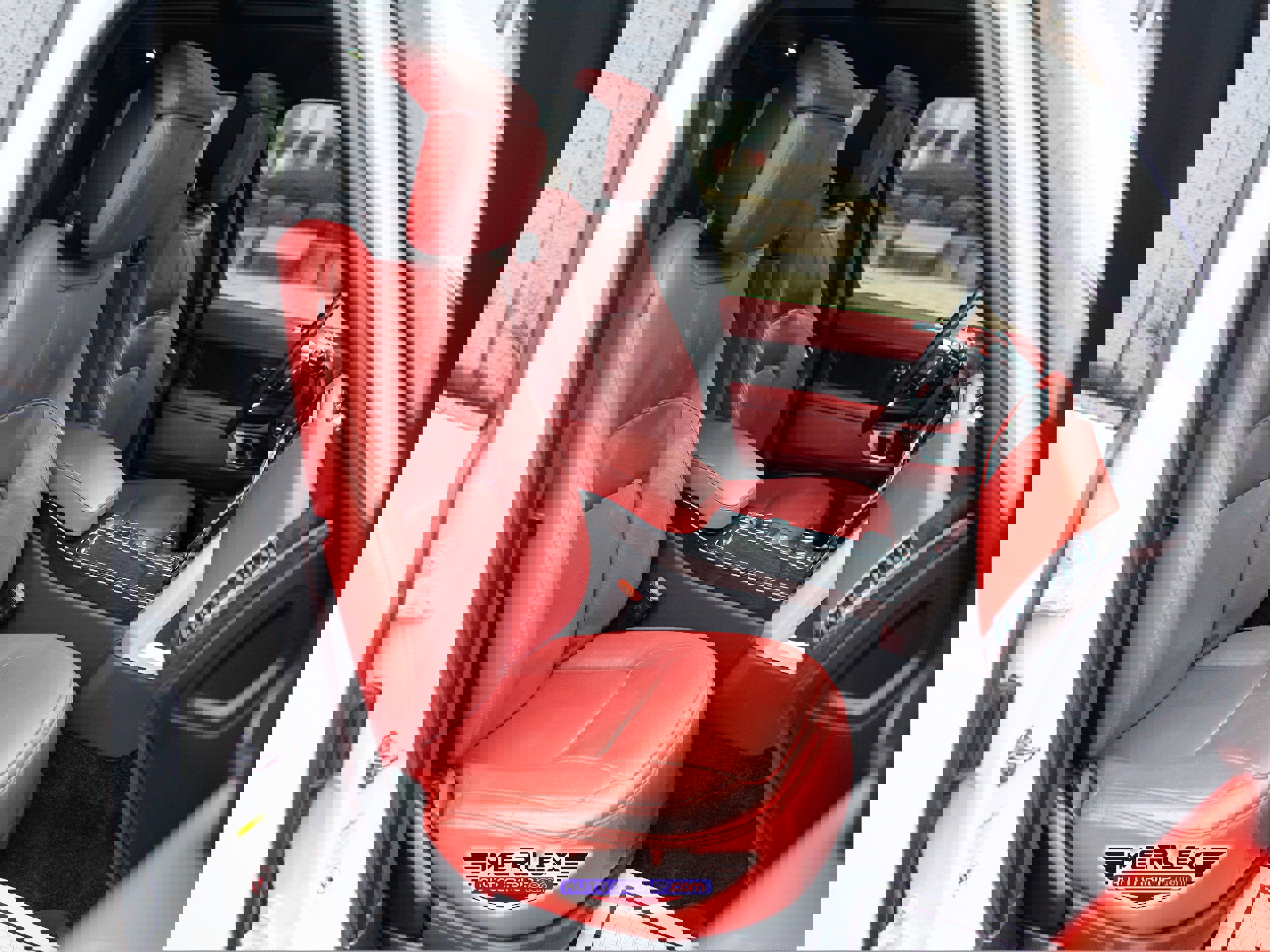 Used 2021 Land Rover Range Rover Autobiography image 17