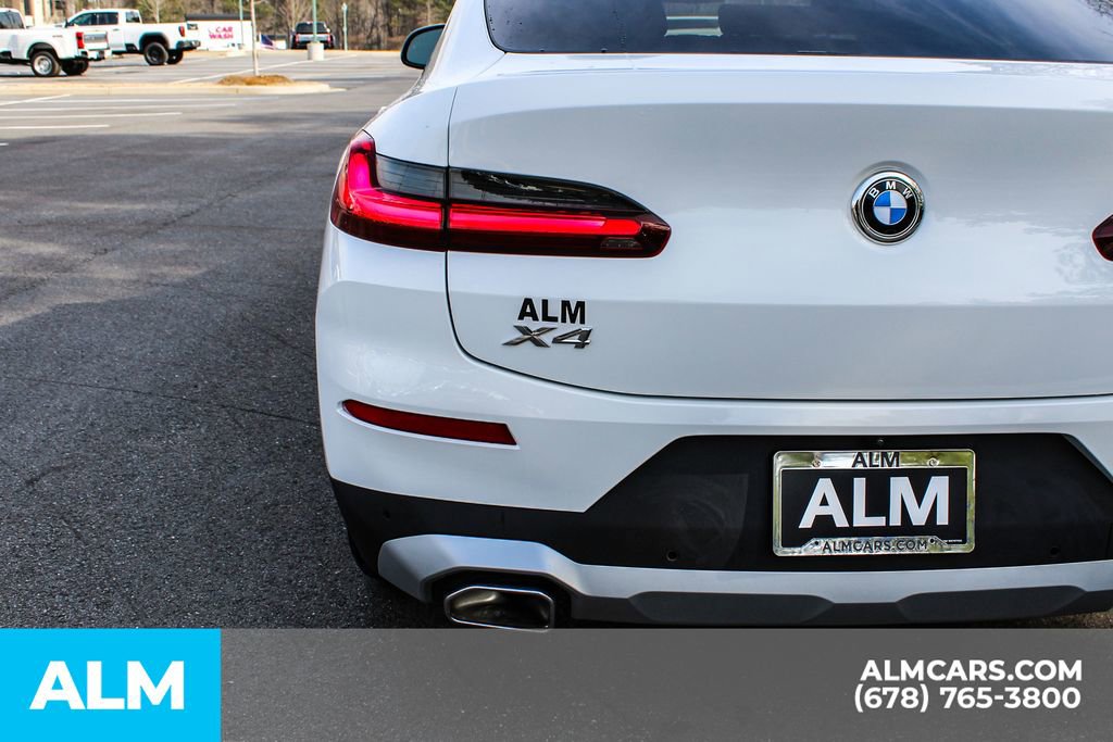Used 2024 BMW X4 xDrive30i image 12