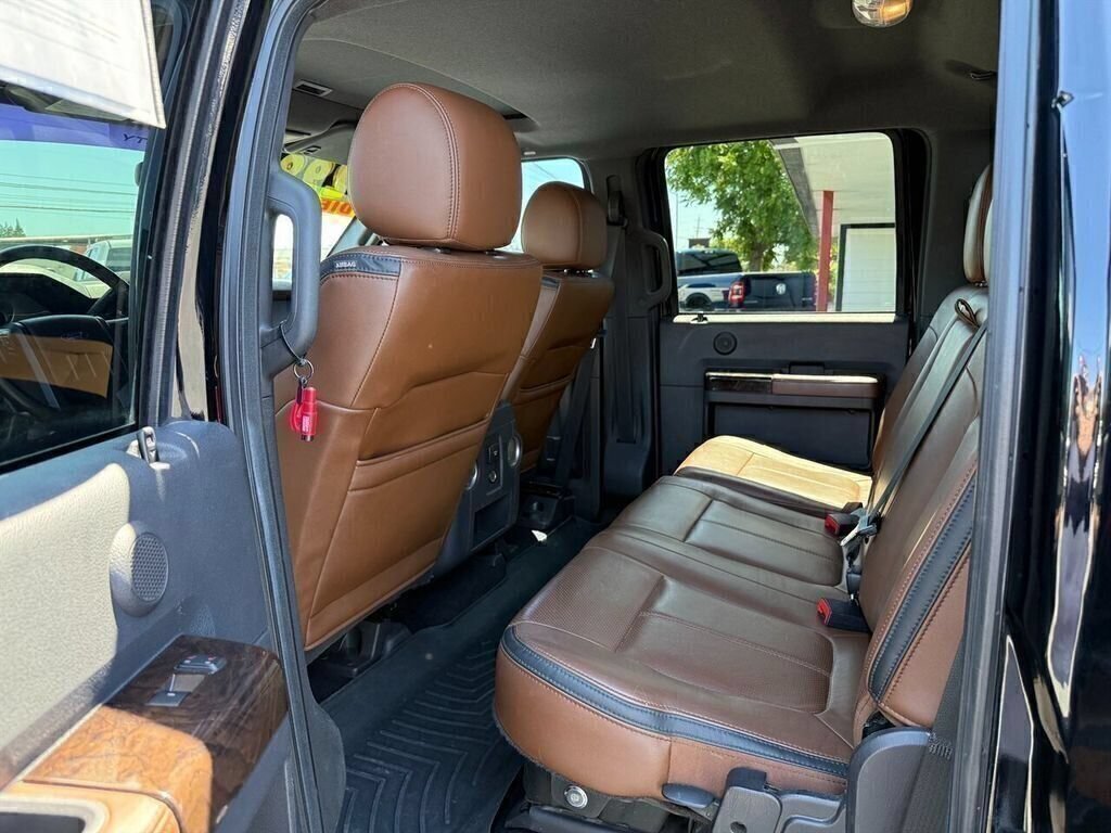Used 2016 Ford F250 Platinum w/ FX4 Off-Road Package AWD/4WD image 10