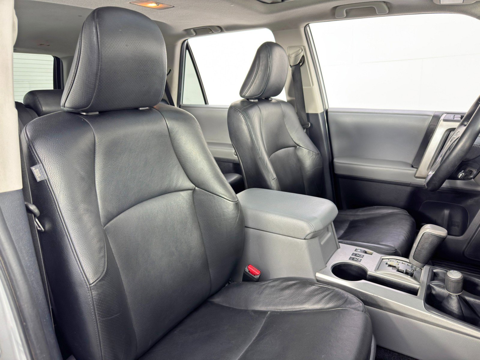 Used 2010 Toyota 4Runner SR5 image 33