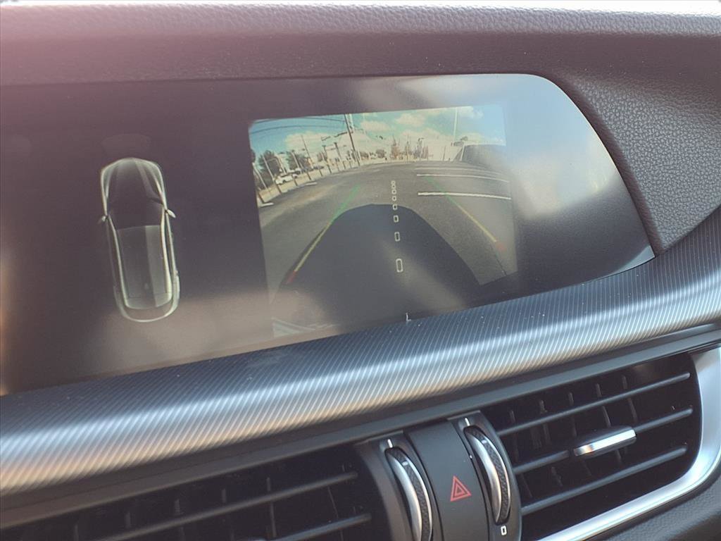 New 2025 Alfa Romeo Stelvio Sprint image 14