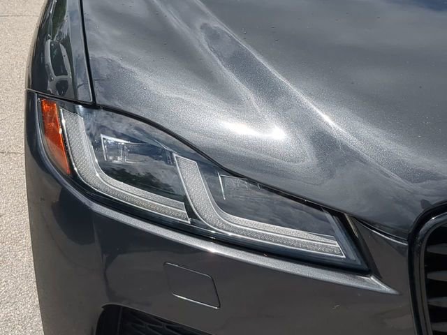 Used 2022 Jaguar F-PACE S image 10