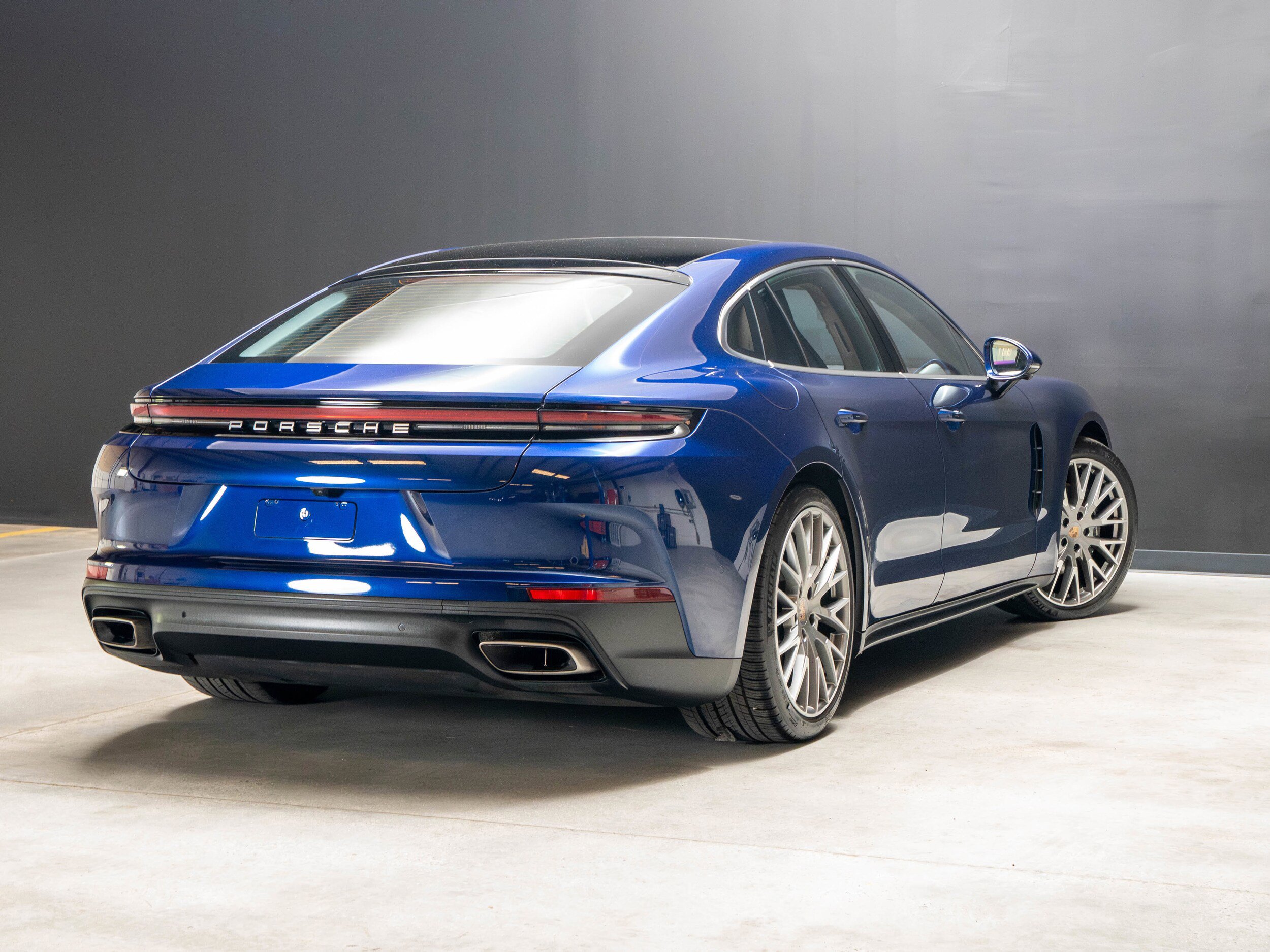 Certified 2024 Porsche Panamera 4 AWD/4WD image 7