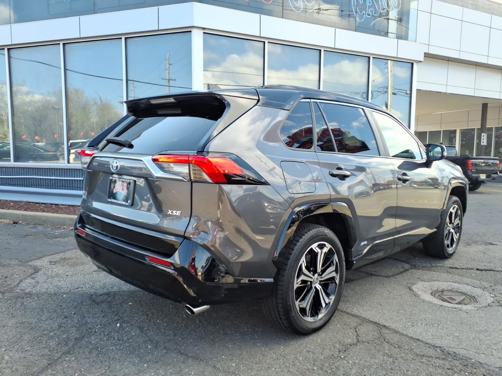 Certified 2024 Toyota RAV4 XSE w/ Weather Package AWD/4WD image 6