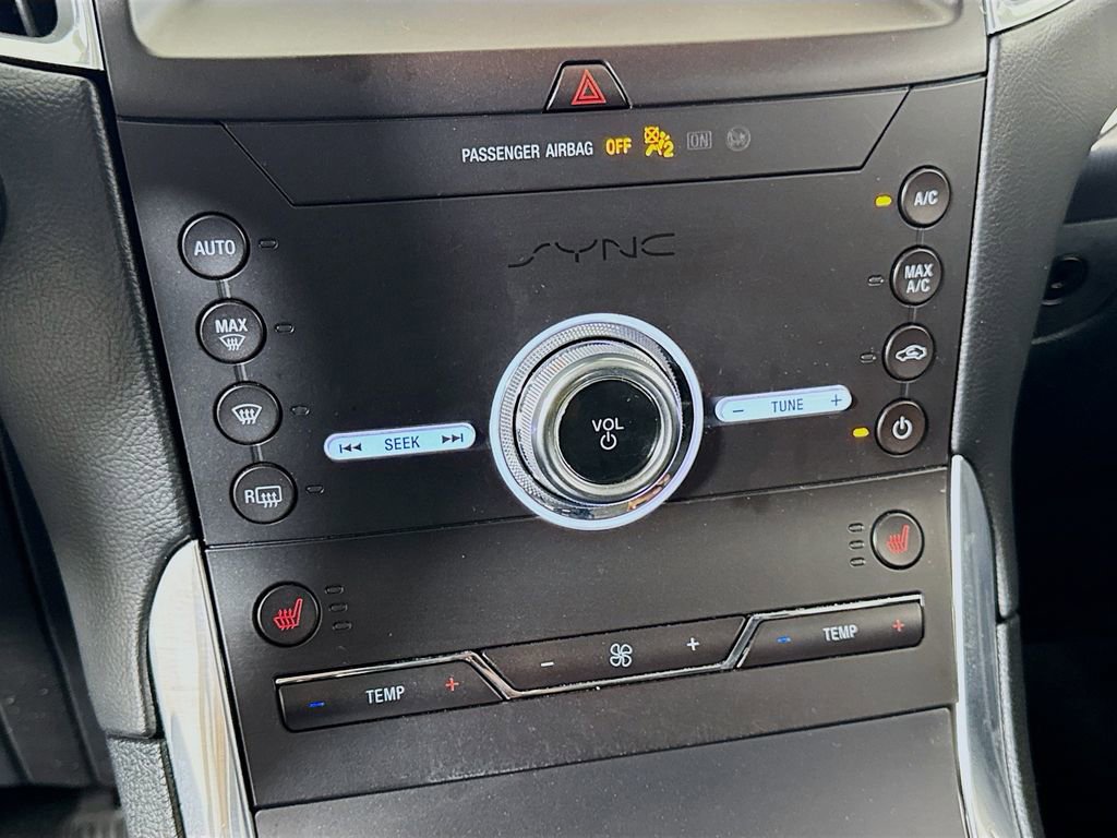Used 2020 Ford Edge Titanium w/ Cargo Accessory Package FWD image 18