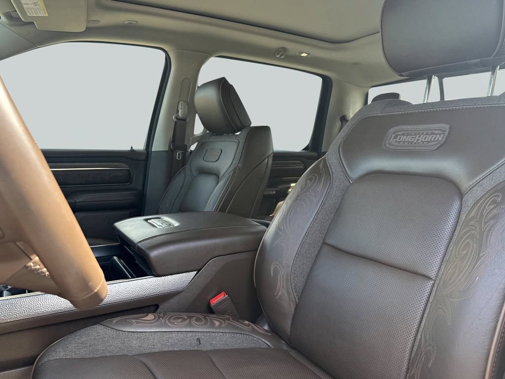 Used 2026 RAM 1500 Limited AWD/4WD image 25