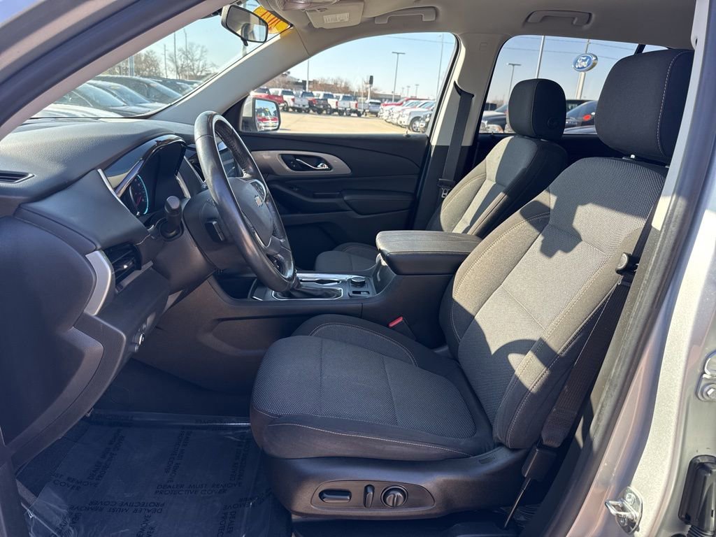 Used 2021 Chevrolet Traverse LT AWD/4WD image 4