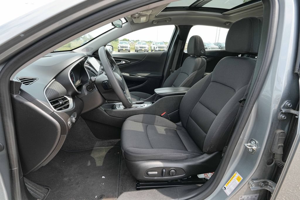 Used 2024 Chevrolet Malibu LT FWD image 17