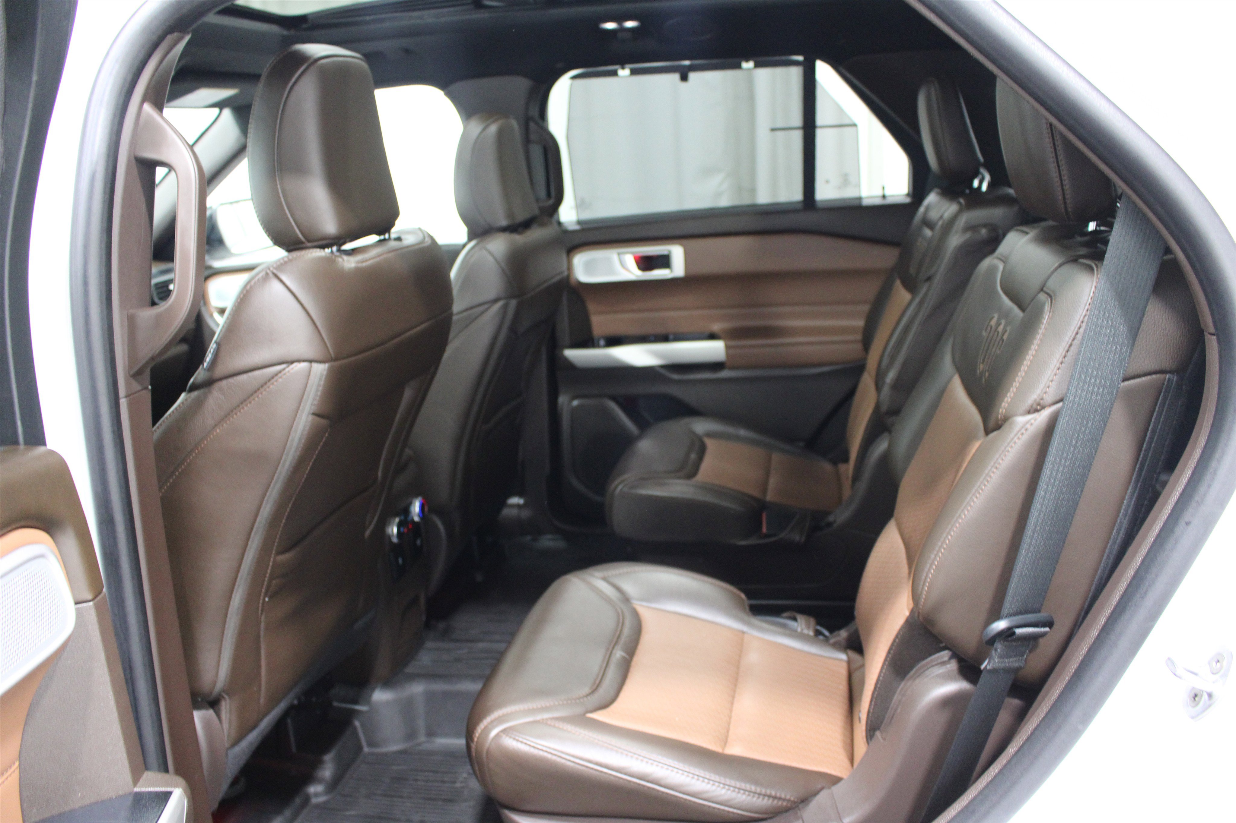 Used 2022 Ford Explorer King Ranch w/ Technology Package AWD/4WD image 21