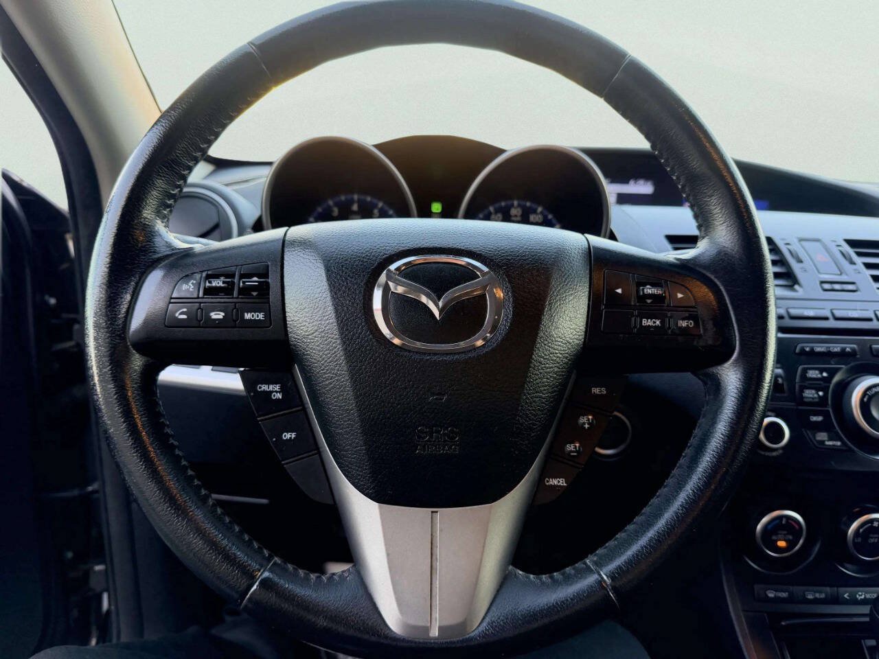 Used 2013 MAZDA MAZDA3 i Touring FWD image 28