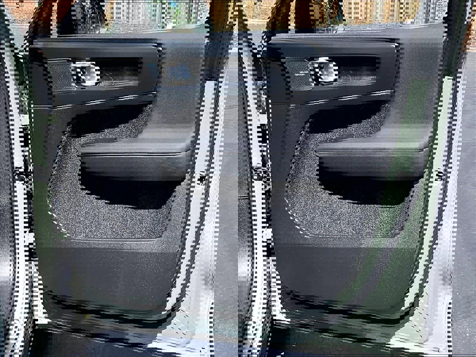 Used 2023 Volvo C40 P8 Recharge Ultimate AWD/4WD image 26