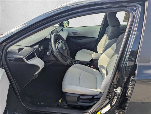 Used 2020 Toyota Corolla LE image 10