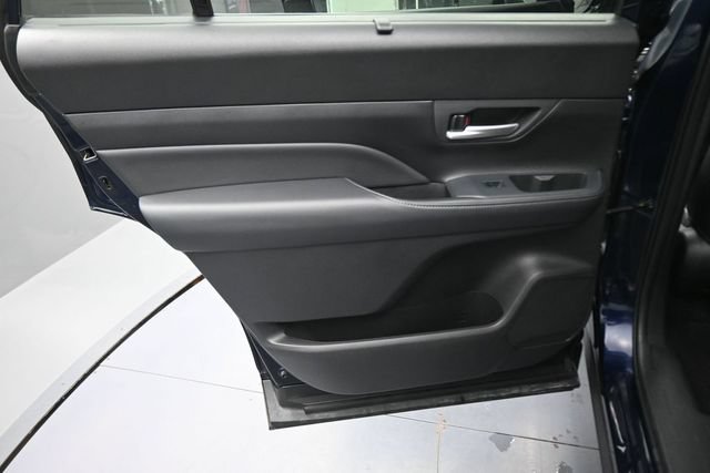 Used 2025 Toyota Grand Highlander AWD image 19