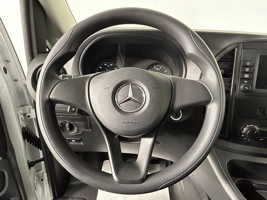 Used 2022 Mercedes-Benz Metris image 21