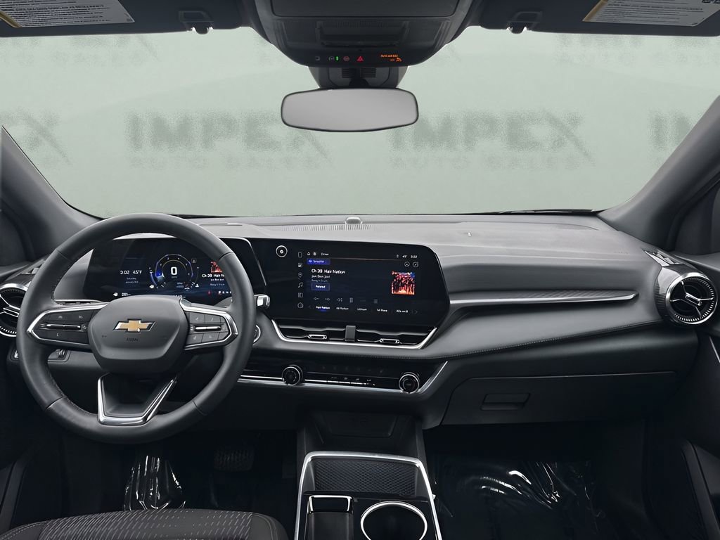 Used 2025 Chevrolet Equinox LT image 11