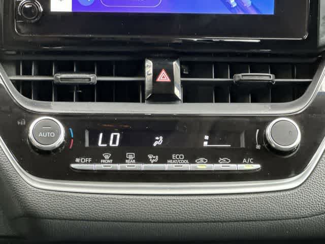 Used 2024 Toyota Corolla LE FWD image 13