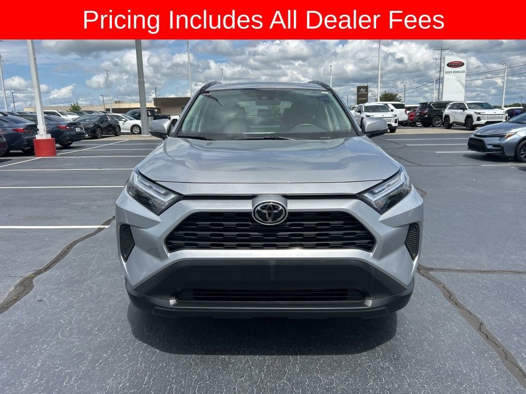 Used 2025 Toyota RAV4 XLE w/ Convenience Package FWD image 24