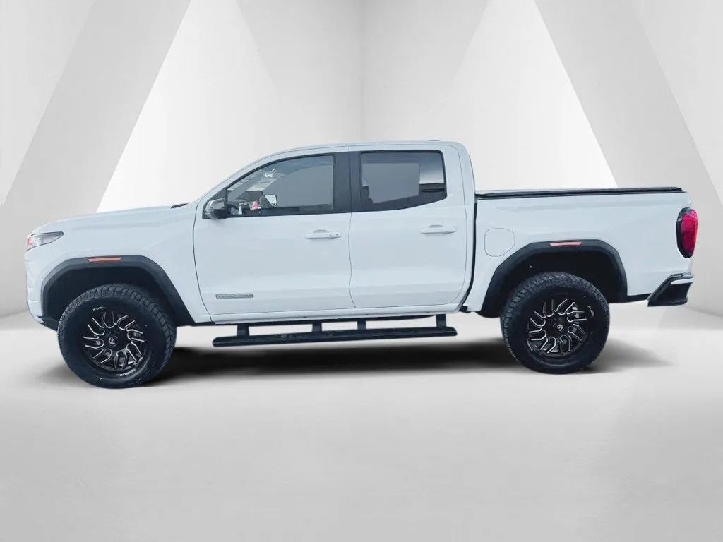 New 2026 GMC Canyon Elevation w/ Convenience Package image 4