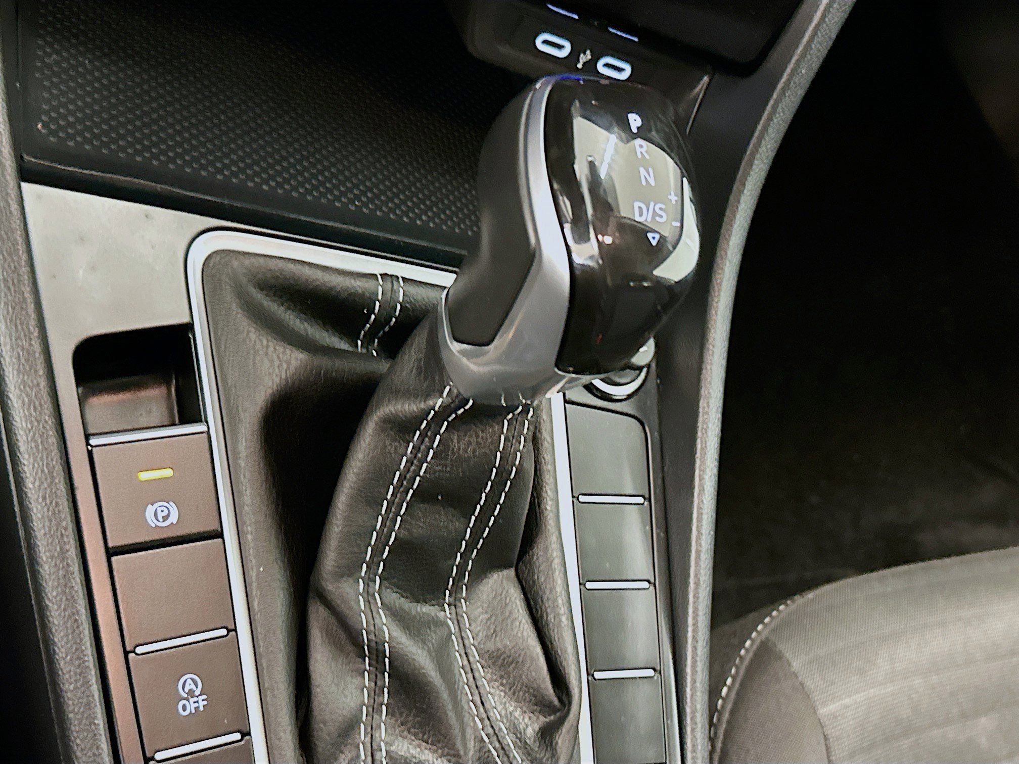 Used 2025 Volkswagen Jetta S image 24