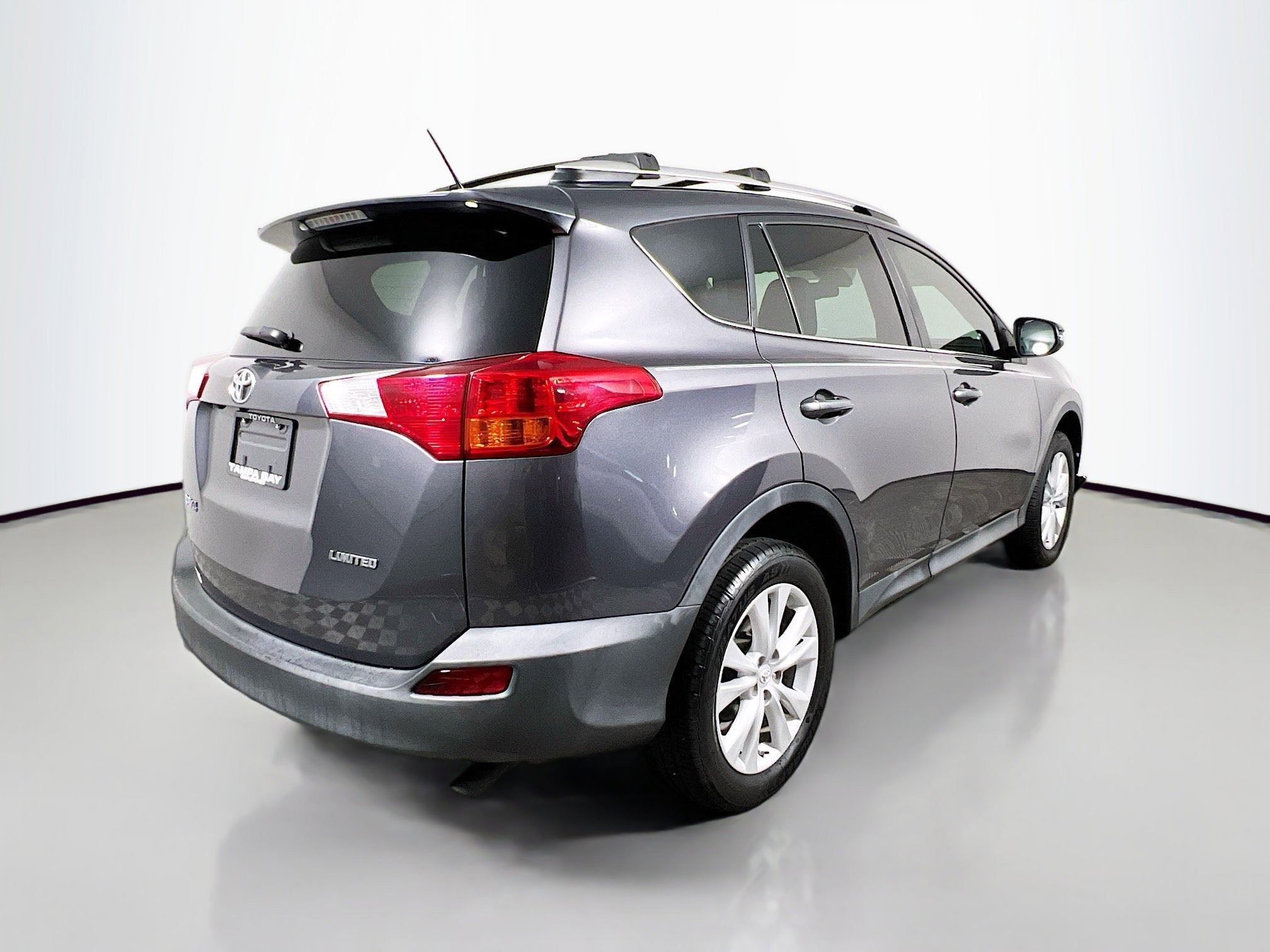 Used 2015 Toyota RAV4 Limited w/ Technology Package image 4