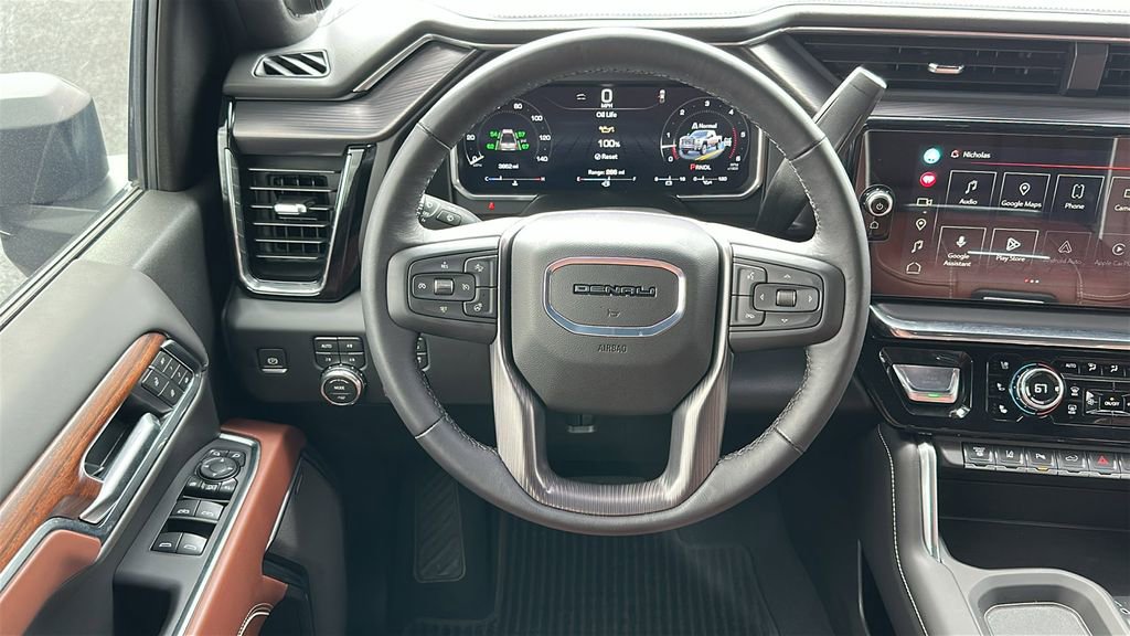 Used 2026 GMC Sierra 2500 Denali Ultimate image 12