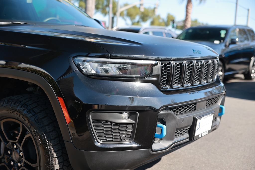 Used 2022 Jeep Grand Cherokee Trailhawk w/ Advanced Protech Group II AWD/4WD image 7