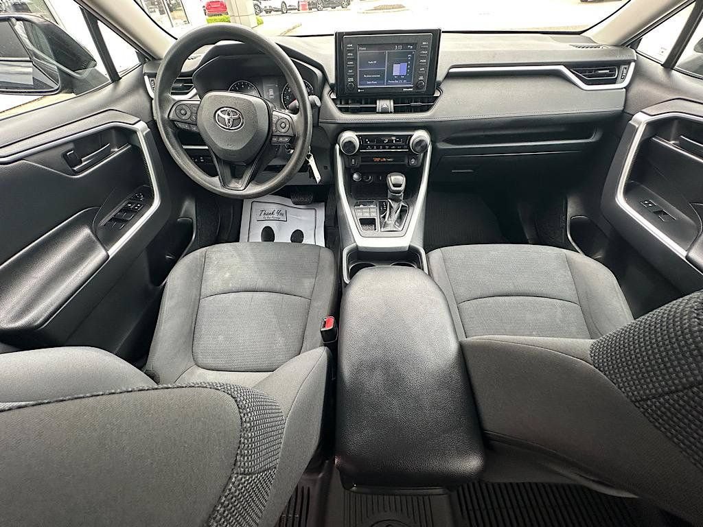 Certified 2021 Toyota RAV4 LE w/ Carpet Mat Package (TMS) AWD/4WD image 19