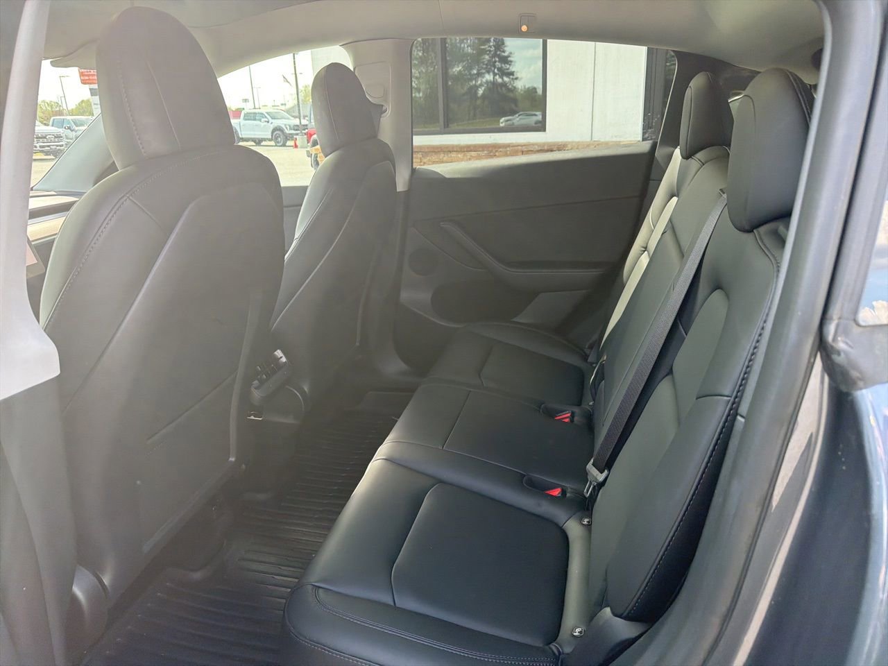 Used 2022 Tesla Model Y Performance image 4