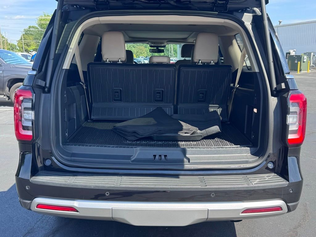 Used 2024 Ford Expedition Max Limited RWD image 46
