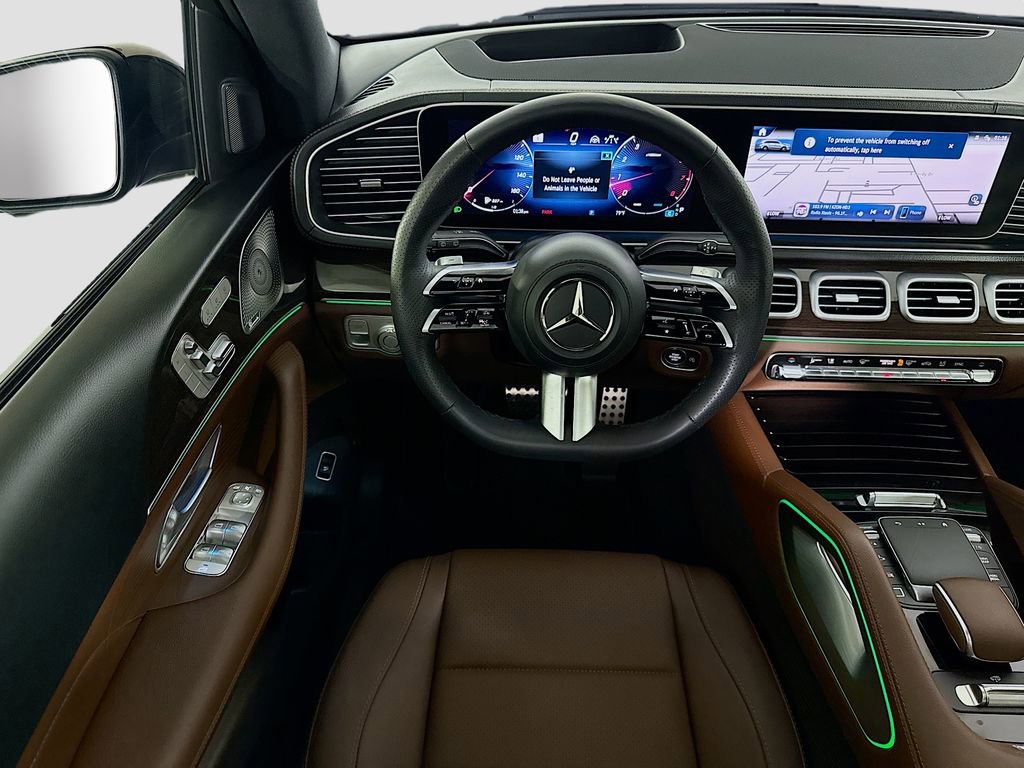 Used 2025 Mercedes-Benz GLS 450 4MATIC image 10