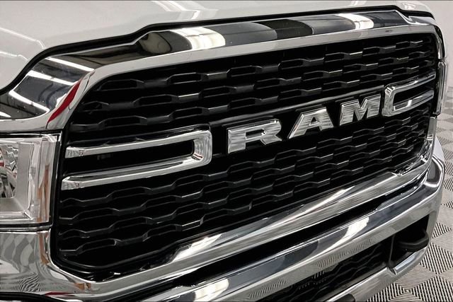 Used 2024 RAM 2500 Big Horn AWD/4WD image 32