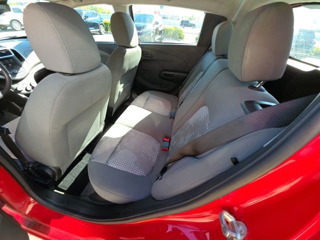Used 2020 Chevrolet Sonic LT image 23