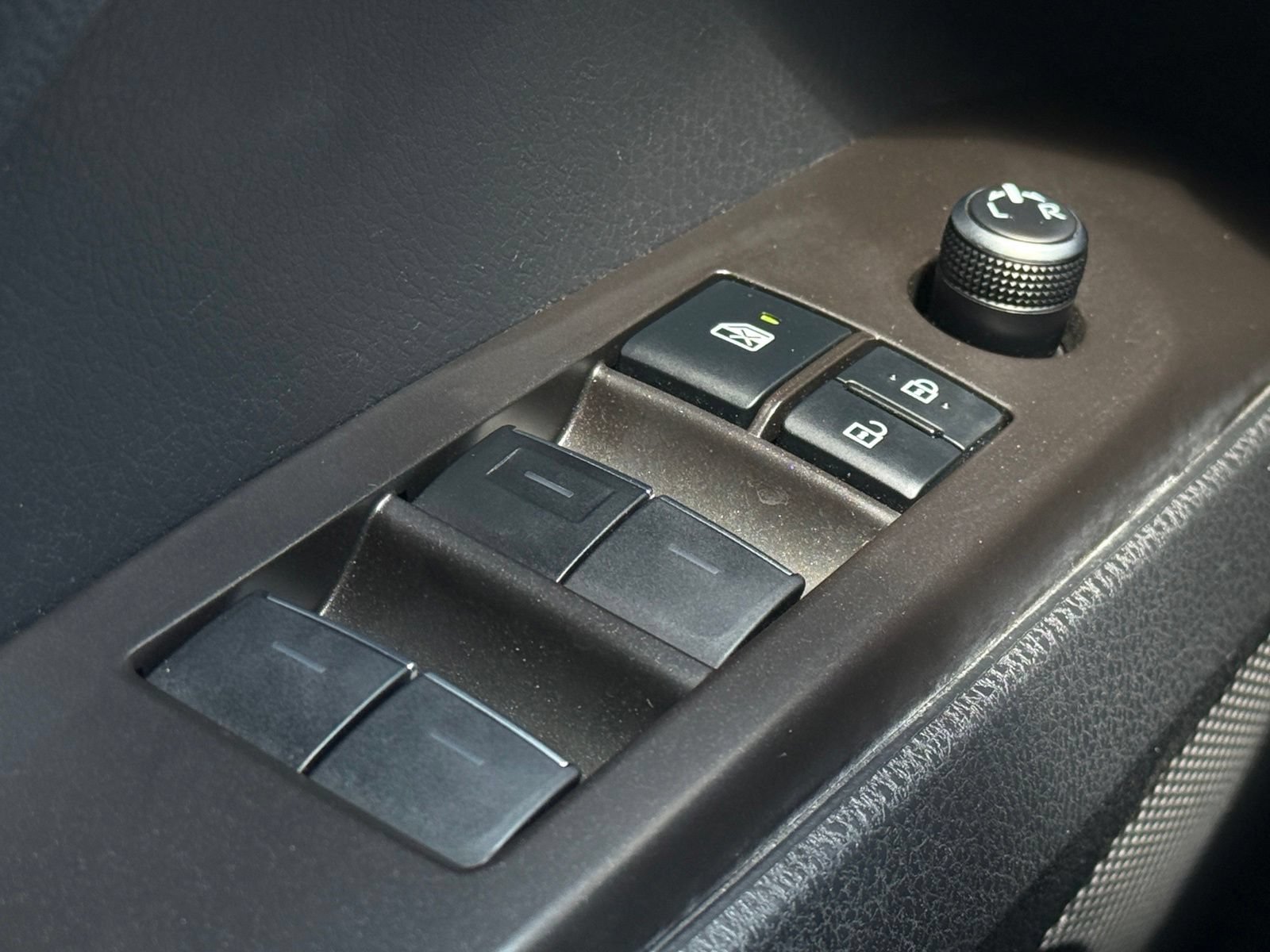 Used 2021 Toyota Camry XSE FWD image 24