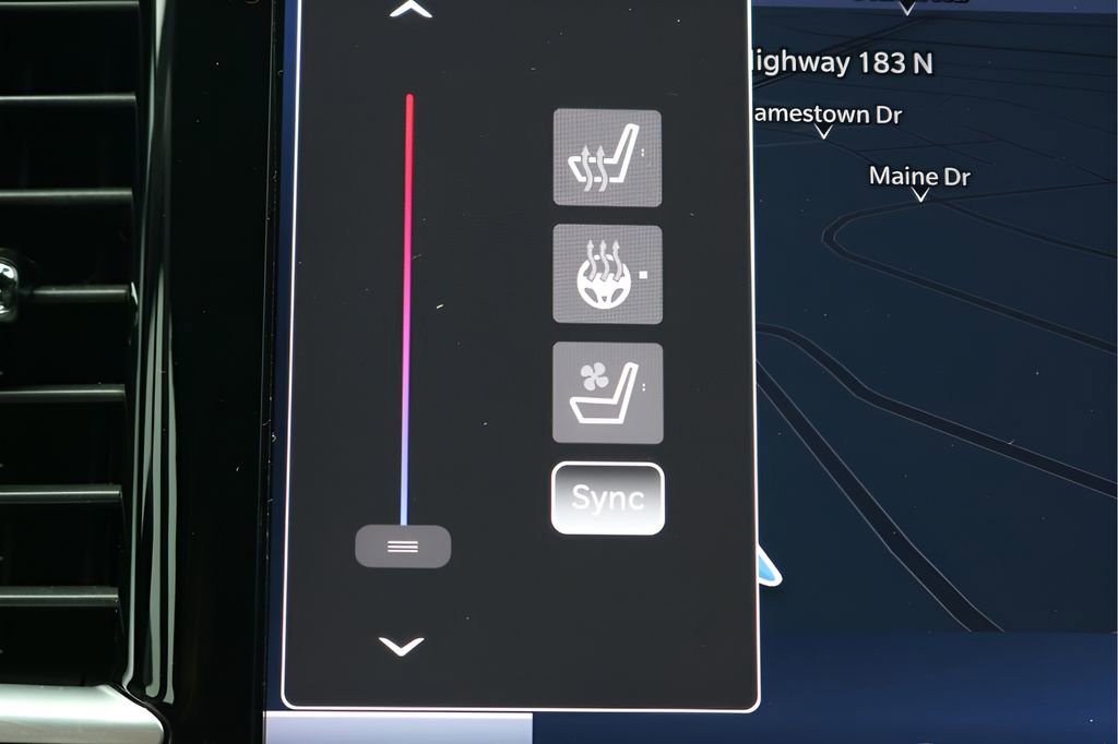 Used 2025 Chrysler Pacifica Limited FWD image 27