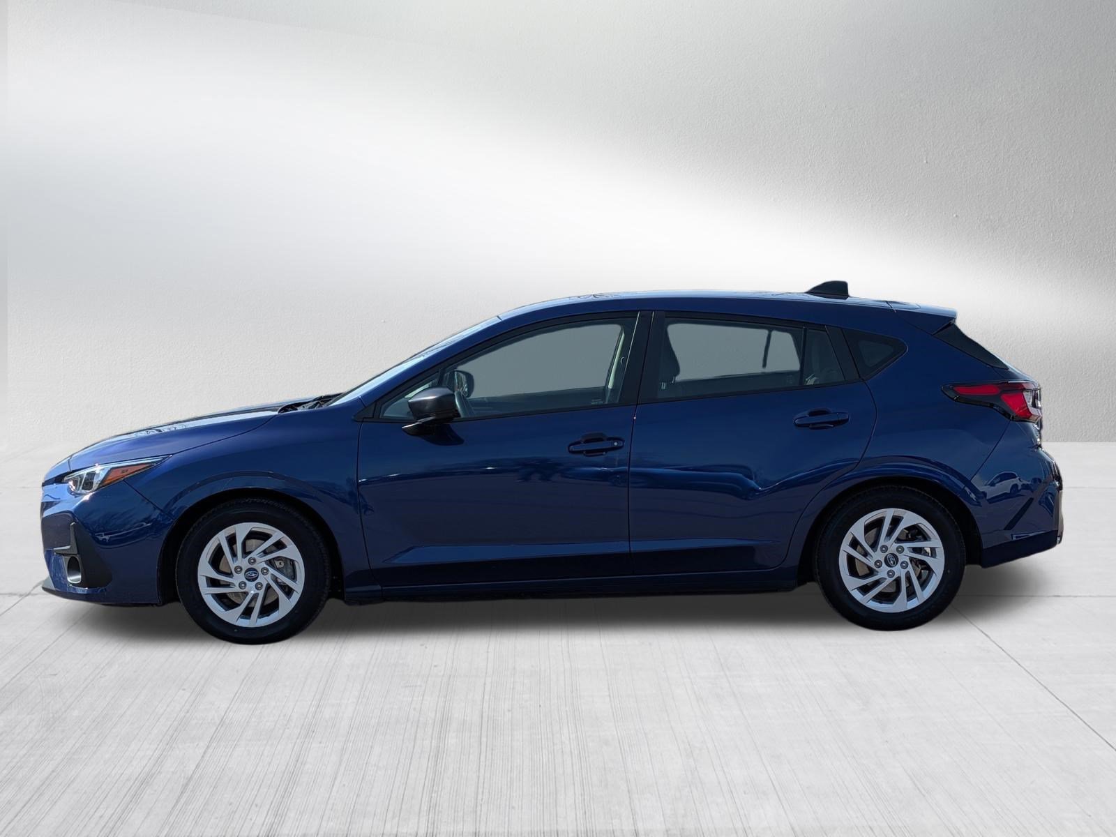 Certified 2025 Subaru Impreza 2.0i image 4