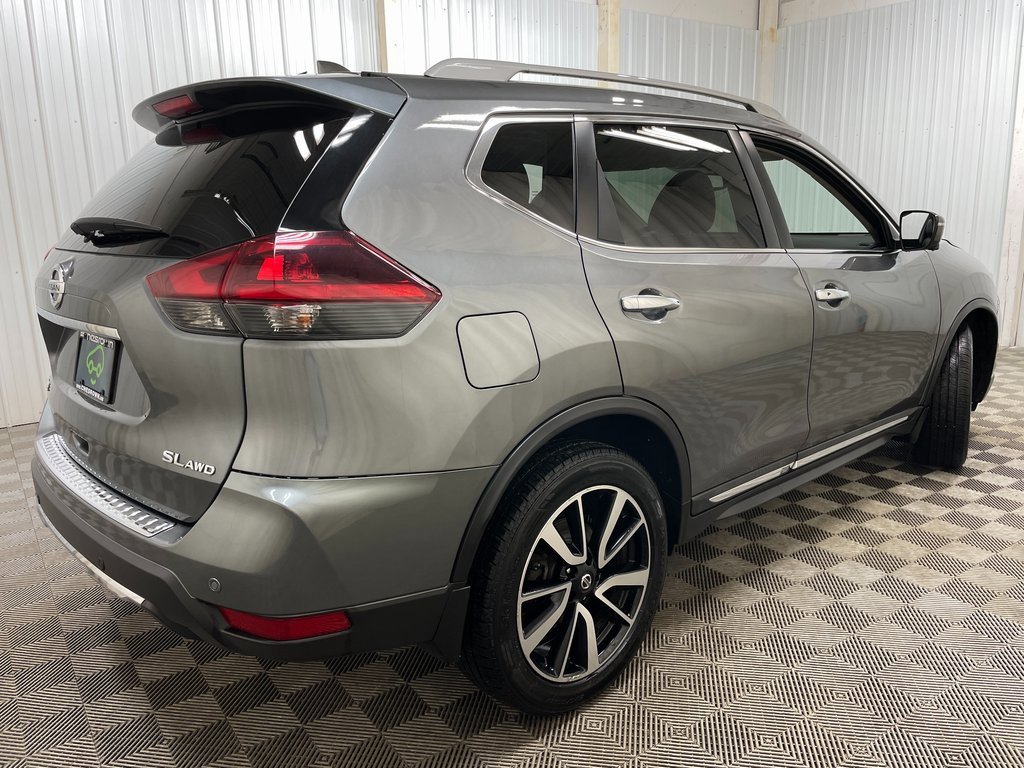 Used 2020 Nissan Rogue SL w/ Premium Package image 18