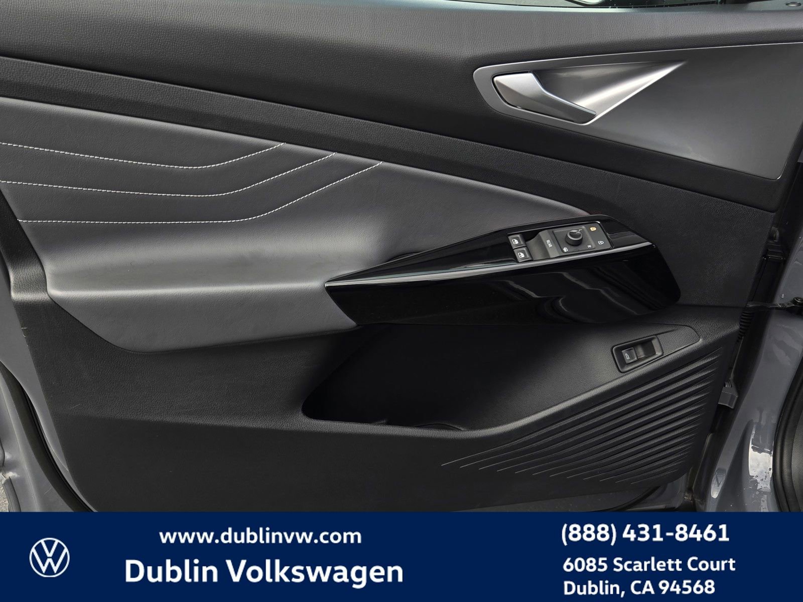 Used 2023 Volkswagen ID.4 Pro S image 10