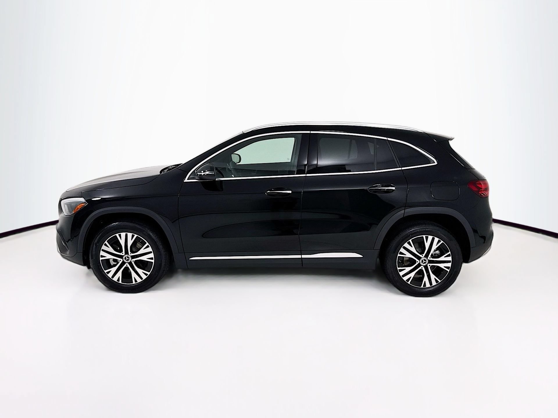 Used 2025 Mercedes-Benz GLA 250 image 5