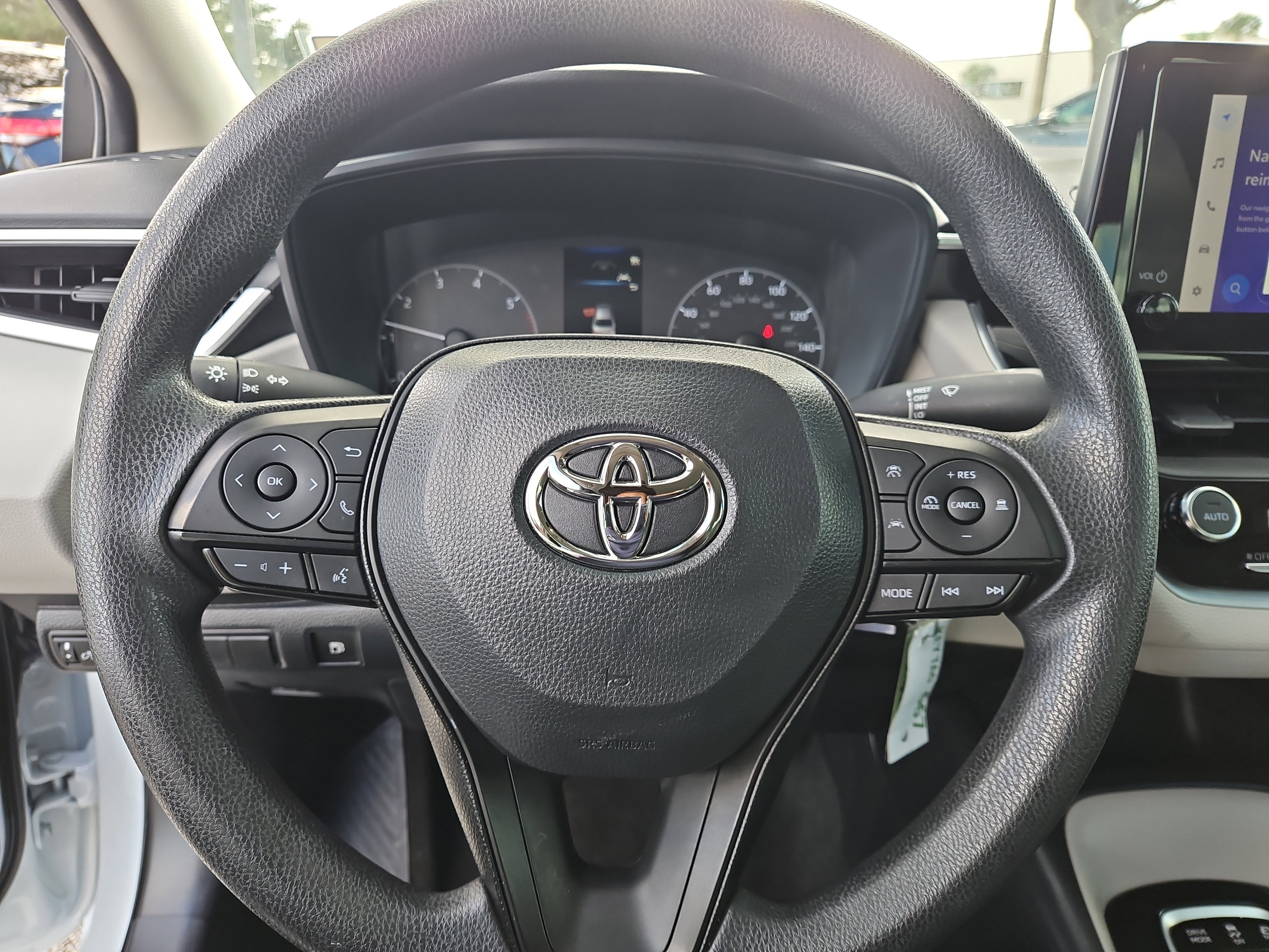Used 2024 Toyota Corolla LE FWD image 16