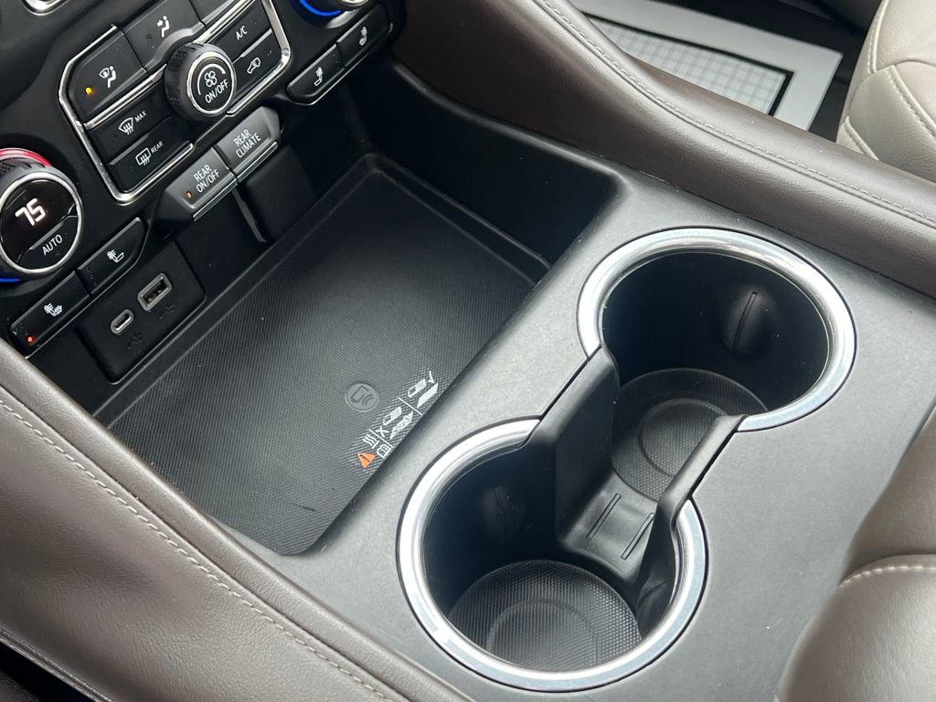 Used 2021 Chevrolet Tahoe Z71 w/ Z71 Signature Package AWD/4WD image 34