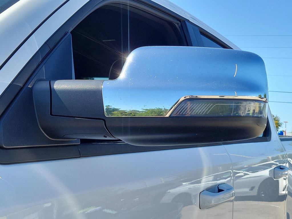 Used 2026 RAM 1500 Laramie AWD/4WD image 11