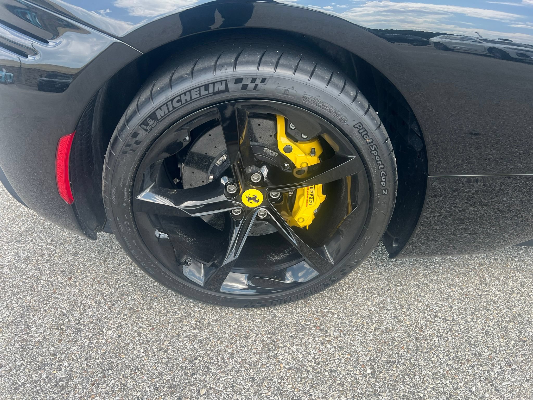 Used 2023 Ferrari SF90 Stradale AWD/4WD image 8